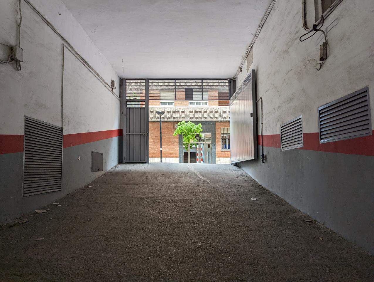 Plaza de parking en alquiler en Logroño zona Avenida Solidaridad, 26003