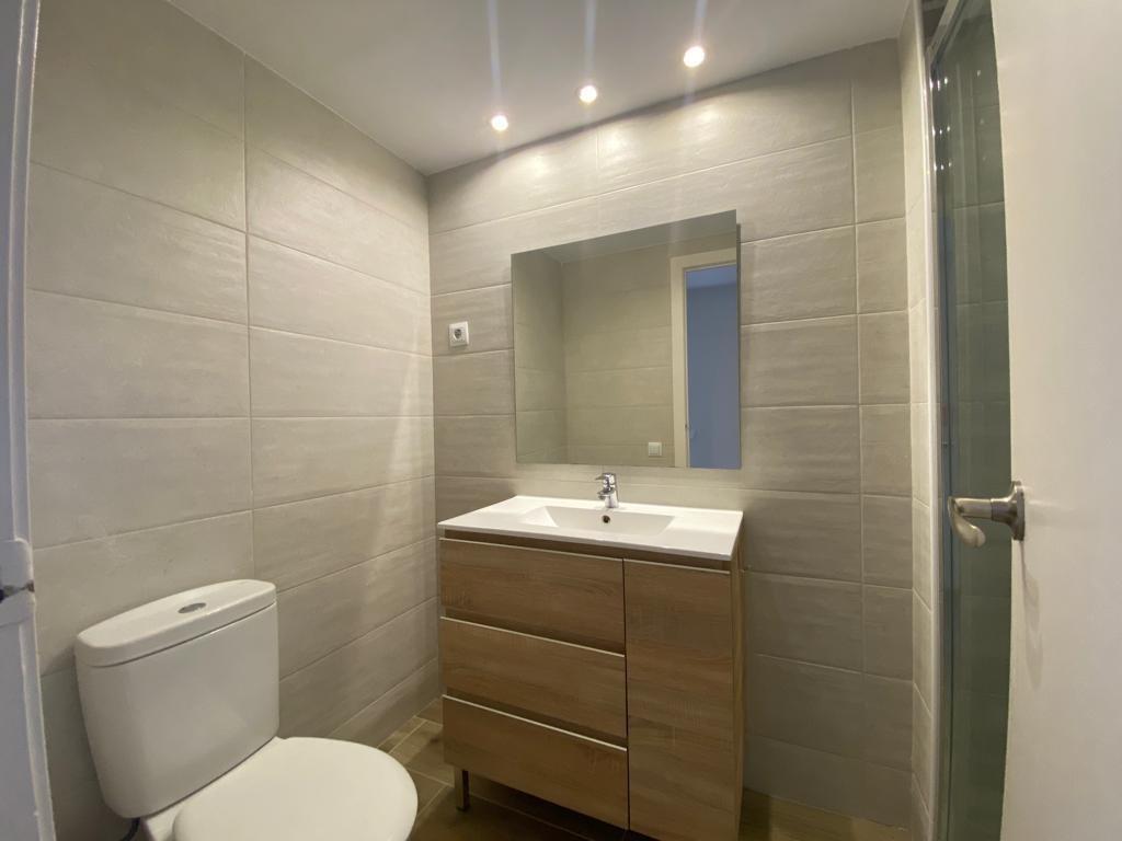 pisos en barcelona · carrer-de-floridablanca-08015 265000€