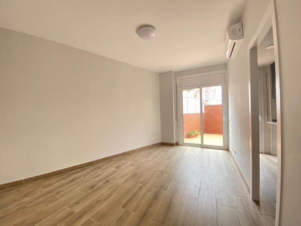 pisos en barcelona · carrer-de-floridablanca-08015 265000€