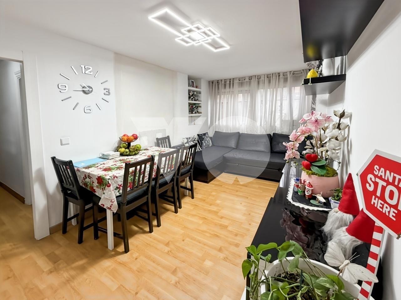 Piso en venta en Hellin, San Blas, Madrid