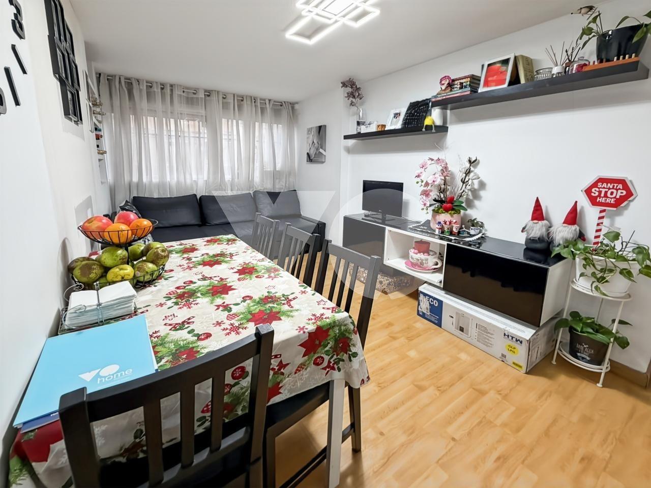 Piso en venta en Hellin, San Blas, Madrid