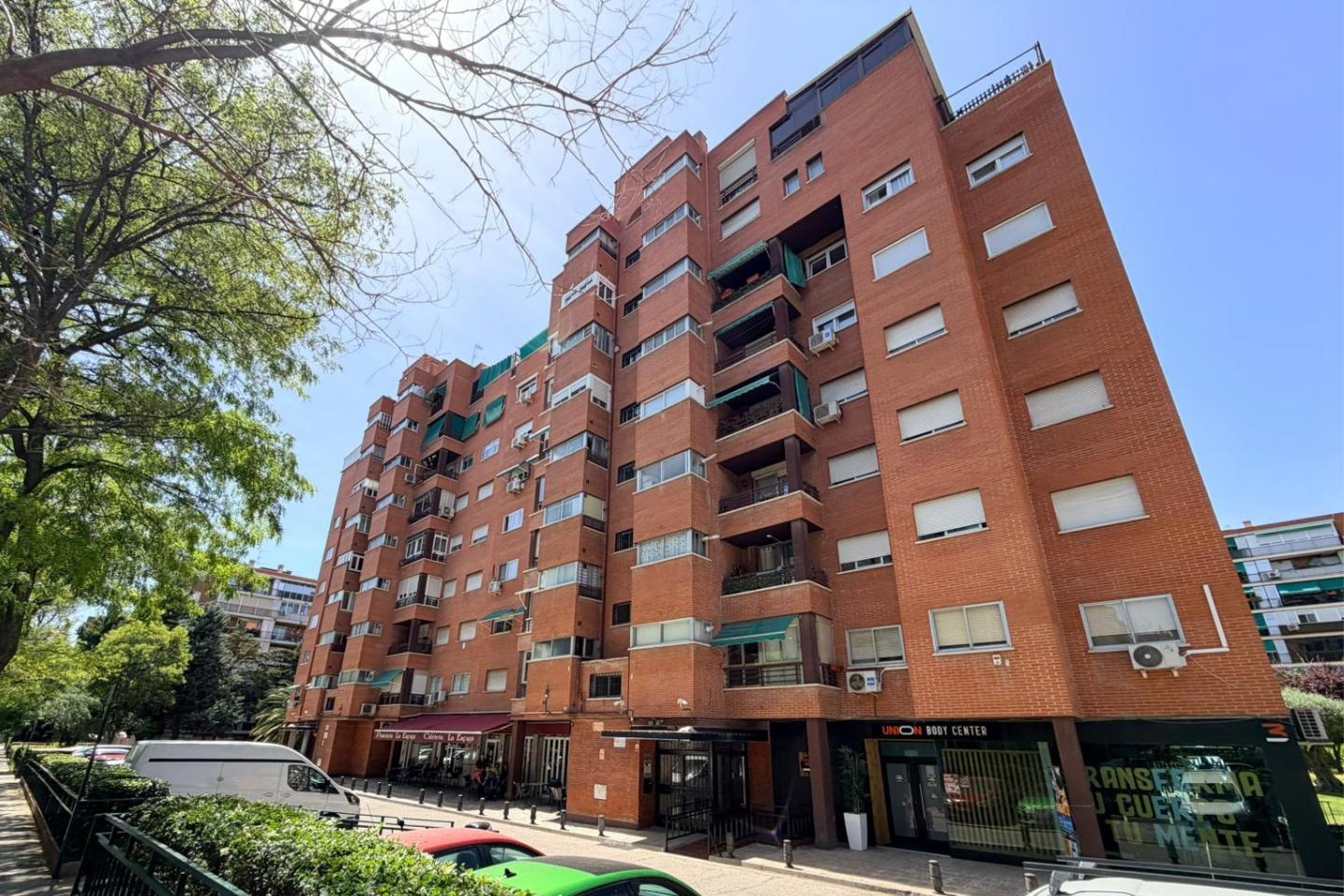Piso Reformado en Santa Eugenia y Plaza de Garaje