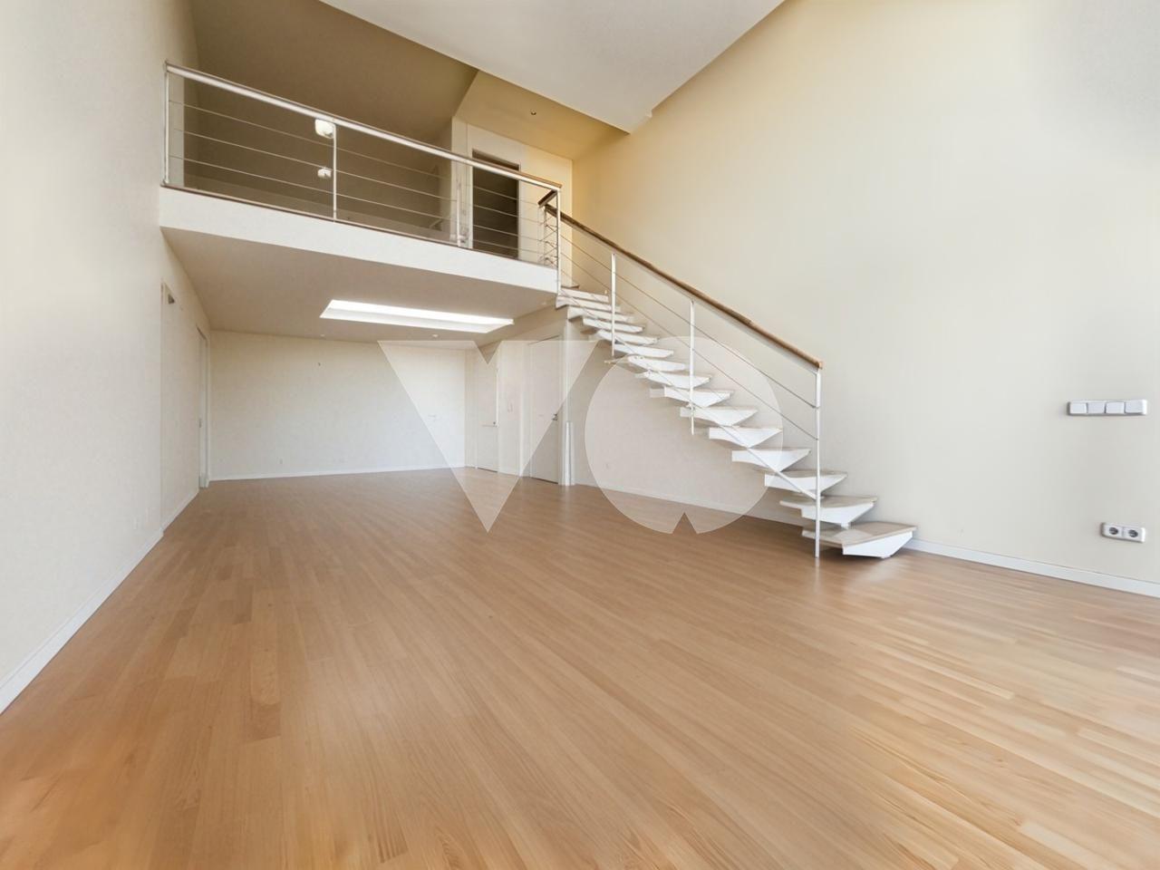 Loft dúplex en venta en Simancas Madrid, 28037