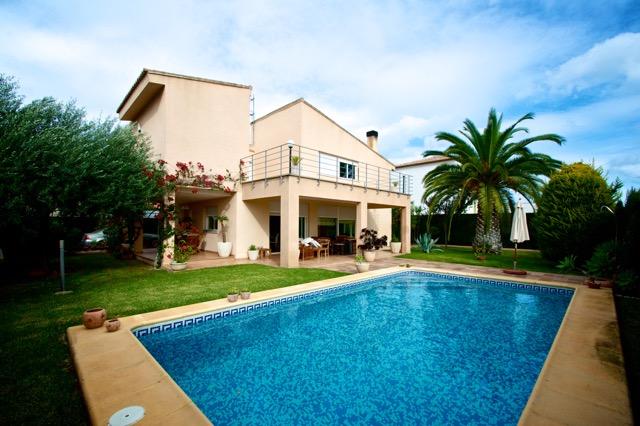 Villa for sale
